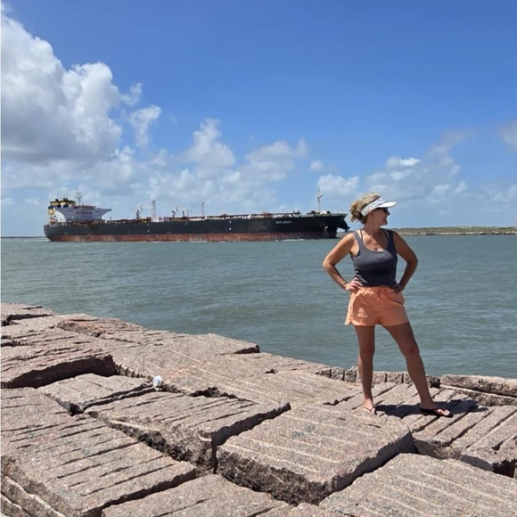 Meet Posher Ambassador, Anna - Picture 10 of 10